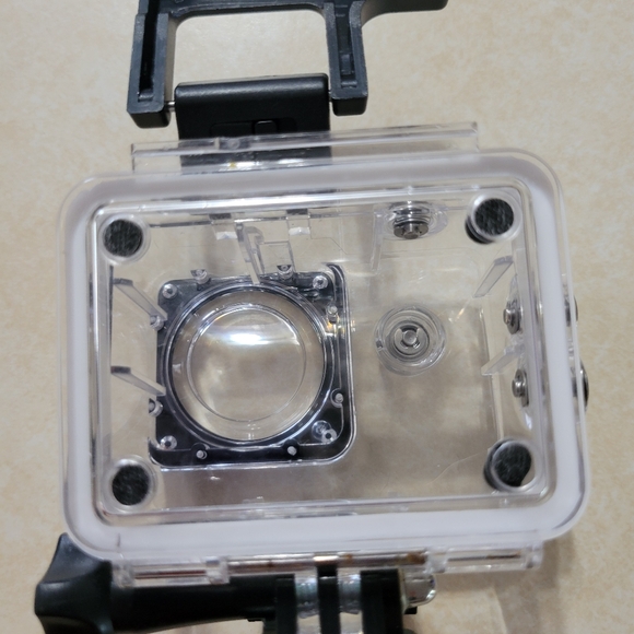 Waterproof digital Camera - Picture 4 of 7